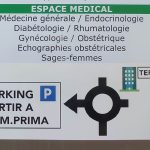 panneau directionnel centre médical TERRA